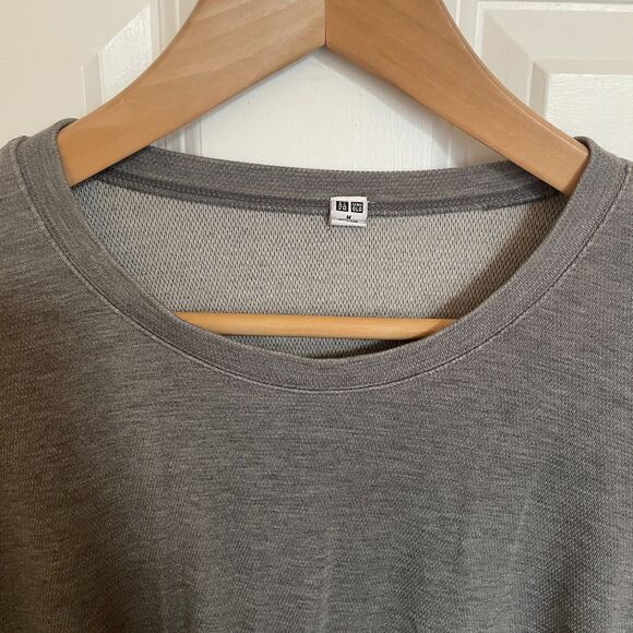 Uniqlo Mens HeatTech Long Sleeve Thermal Shirt Small Layers Outdoors Neutral - Picture 4 of 8